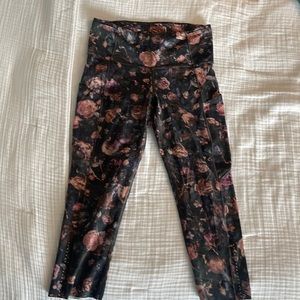 Lululemon crop floral pants